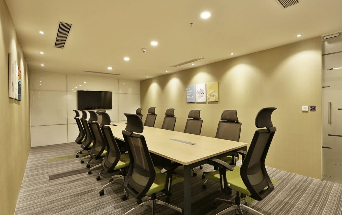 Incuspaze - Oberon Mall